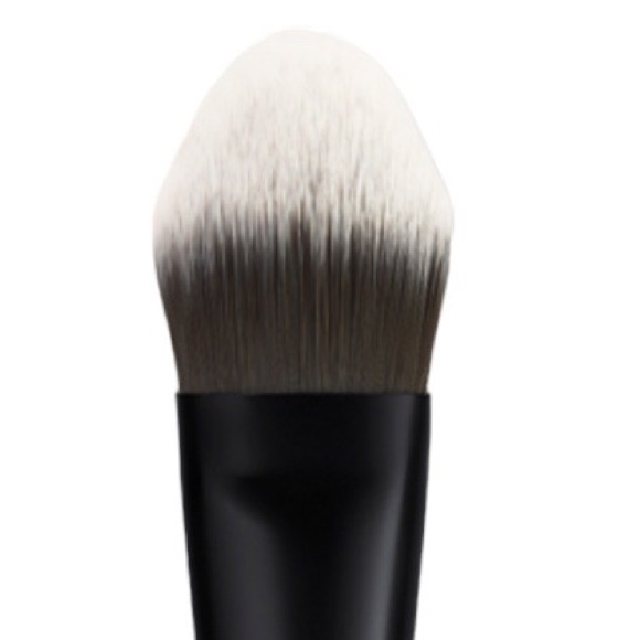 Lancôme Full Flat Brush #1 Full Coverage Foundation Brush - Picture 4 of 4